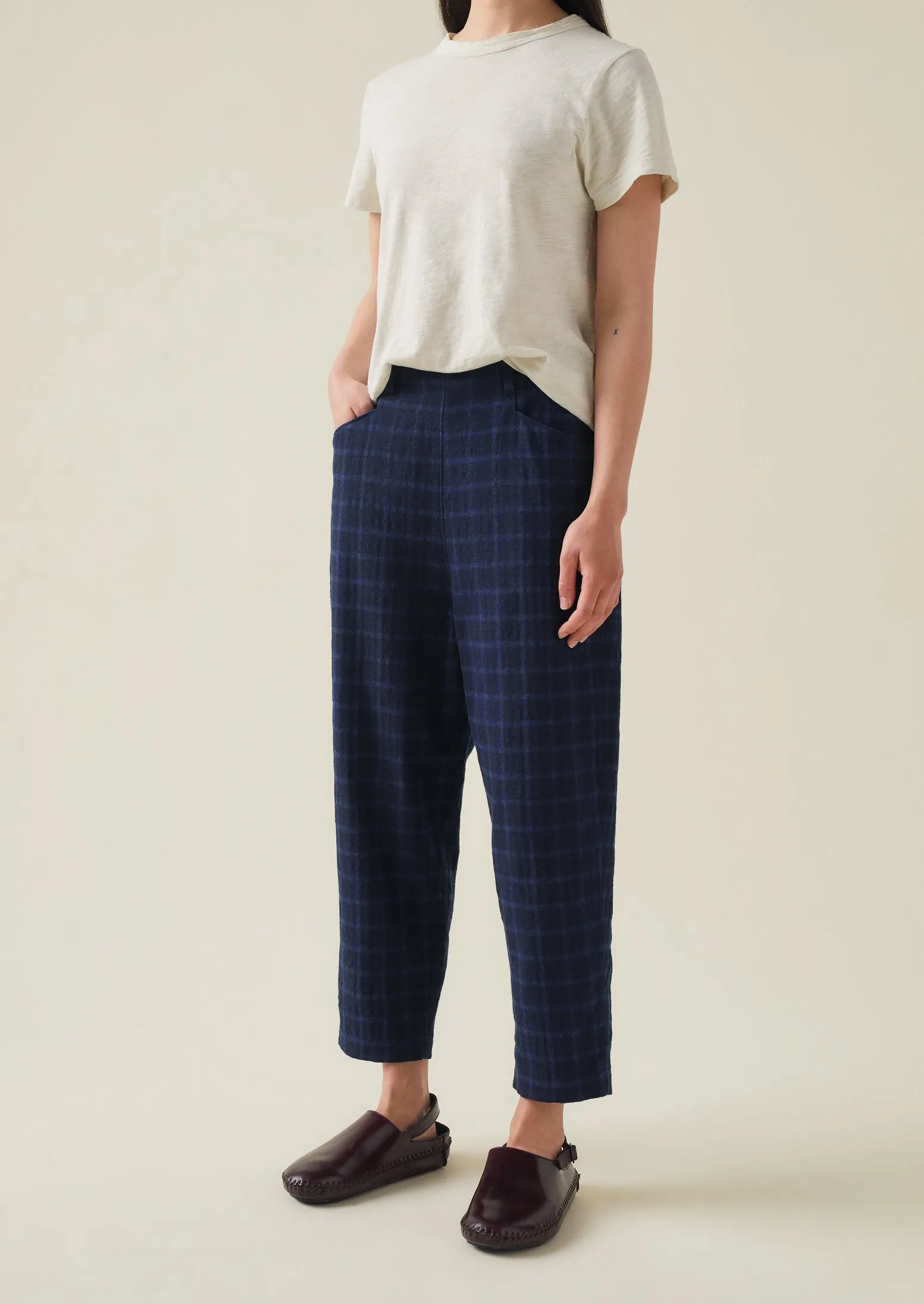 Alix Cotton Wool Seersucker Trousers | Navy