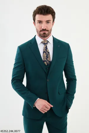 HolloMen Emerald Green Three-Piece Suit.